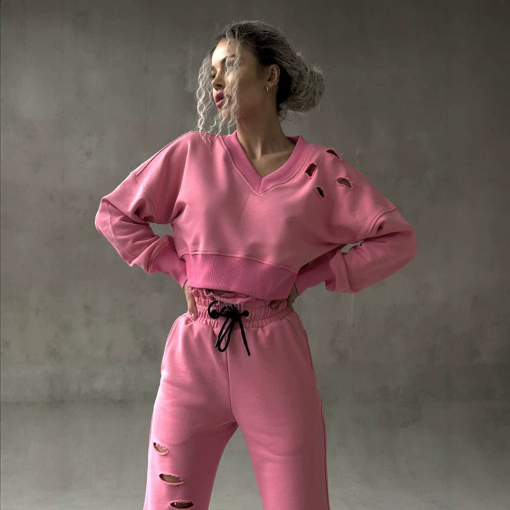 Damen kurzgeschnittenes Sweat-Set mit V-Ausschnitt, Rüschenbund Highwaist Jogginghose und Distressed-Details Drune