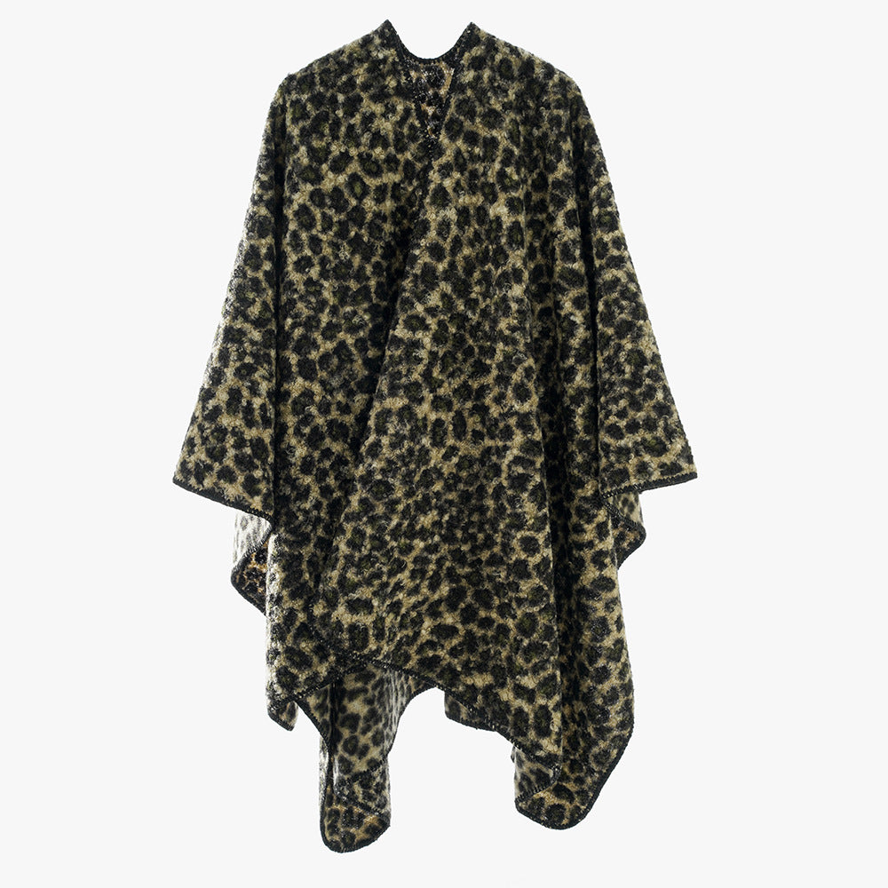 Damen Oversize-Poncho aus Wollmix mit dezentem Leo-Jacquard und asymmetrischem Zipfelsaum Drune