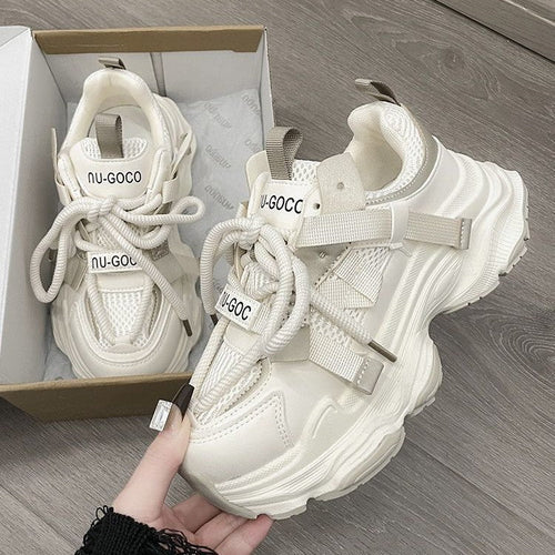 Damen Sportliche Chunky Sneakers mit atmungsaktiver Mesh-Oberfläche und innovativem Schnürsystem Drune