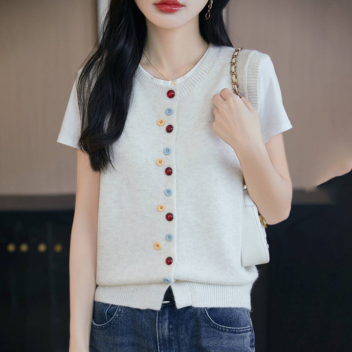 Damen Strickweste mit bunten Knopfdetails und feinem Material Drune