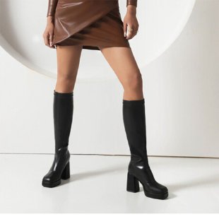 Damen kniehohe Plateaustiefel mit klobigem Blockabsatz und hochglänzender Lackoptik Drune