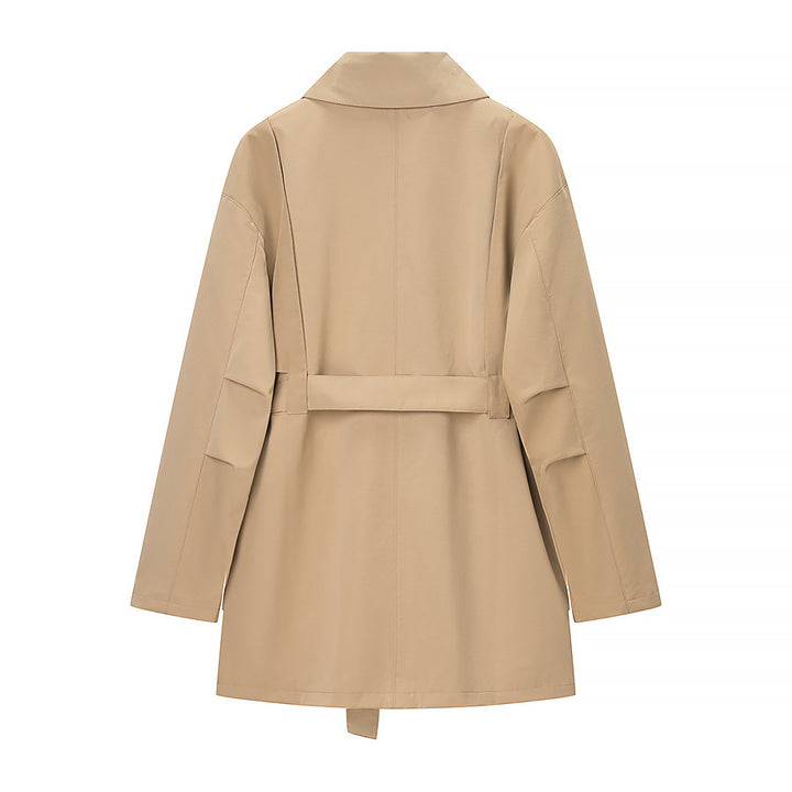 Damen Taillierter Kurzparka mit asymmetrischer Überschlagblende und Utility-Pattentaschen Drune