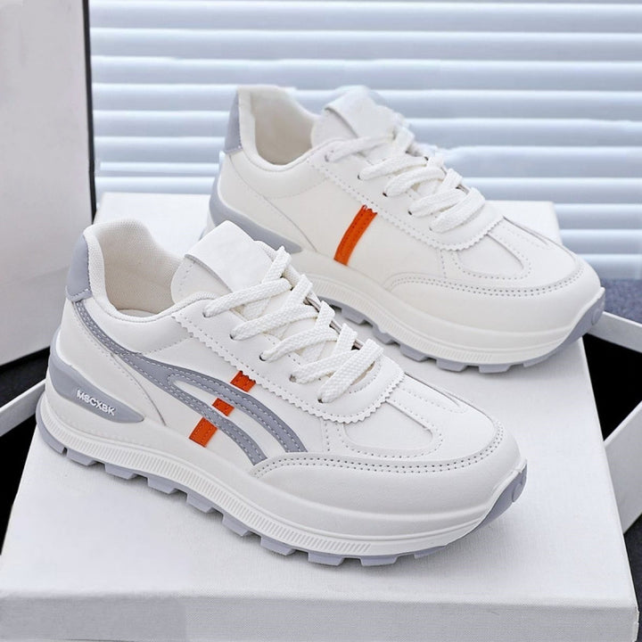 Damen Voluminöse Plateausneaker mit rutschfester Gummiprofilsohle und seitlichen Zierstreifen Drune