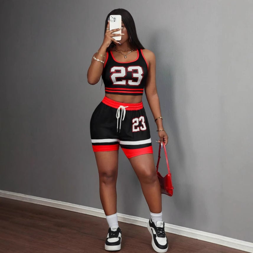 Damen Sportliches Freizeit-Outfit mit Crop-Top und Shorts Drune