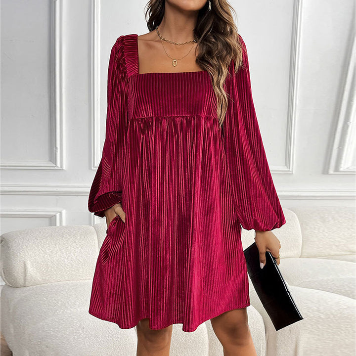 Damen Angesagtes Plisseekleid mit quadratischem Ausschnitt Drune