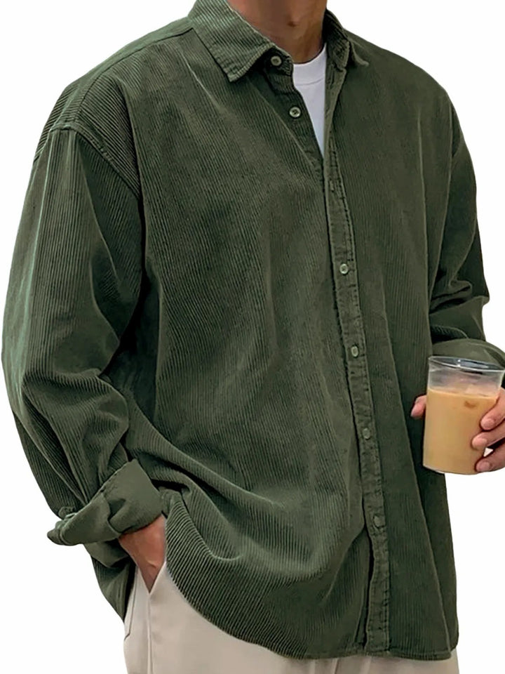 Herren Oversize Cord-Shirt aus feinem Cord mit durchgehendem Knopfverschluss und Kent-Kragen EB