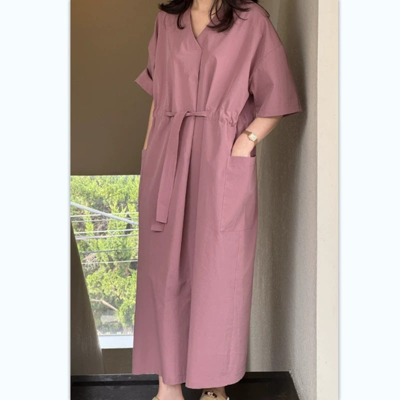 Damen Langes Baumwoll-Popeline-Maxikleid mit V-Ausschnitt, Taillengürtel und aufgesetzten Taschen Drune