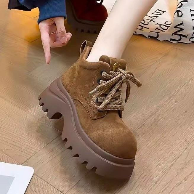 Damen Chunky Boots mit hohem Profil und robustem Schnürverschluss Drune