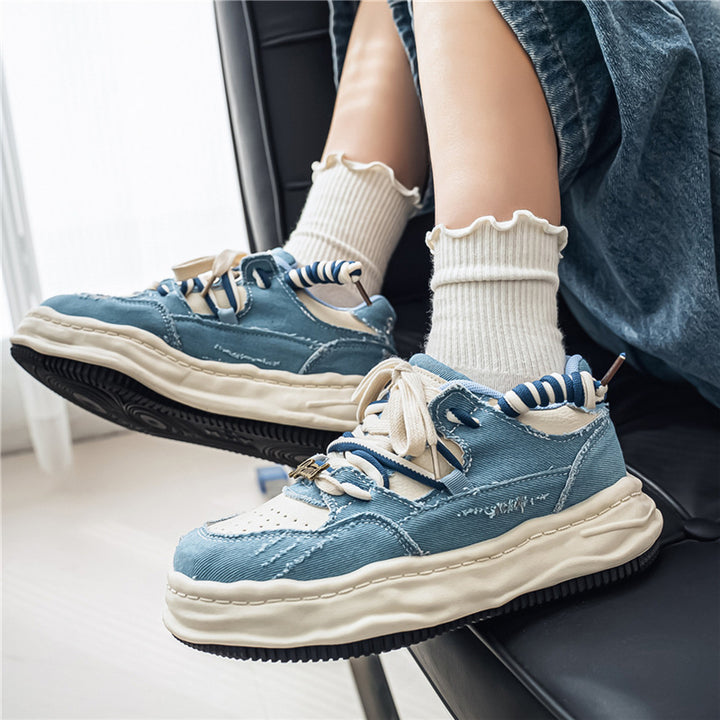 Damen denim-Plateau-Sneaker mit kontrastnähten, wattierter Wellenlaufsohle und verzierten Schnürdetails Drune