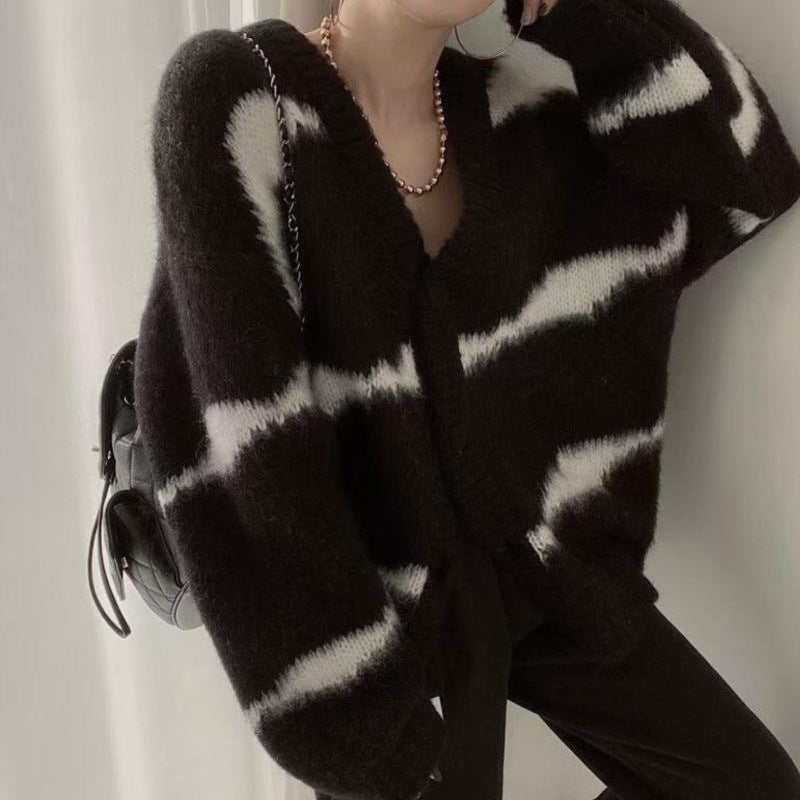 Damen oversized Strickjacke mit tiefem V-Ausschnitt und strukturiertem Muster Drune