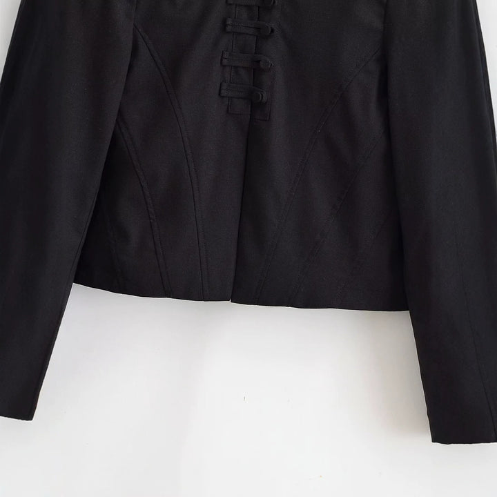 Damen Kurz geschnittene taillierte Jacke mit Stehkragen und dekorativem Schlaufenverschluss Drune