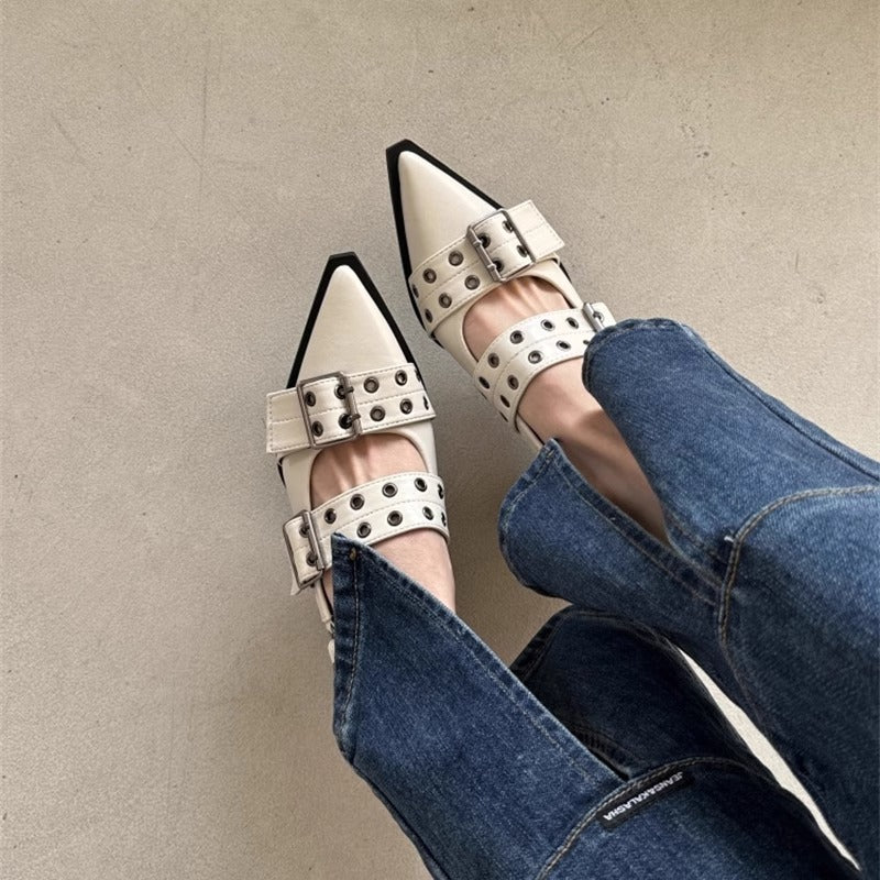 Damen Spitz zulaufende Slingback‑Flats mit doppelten Ösen‑Riemen und verstellbarer Schnalle Drune