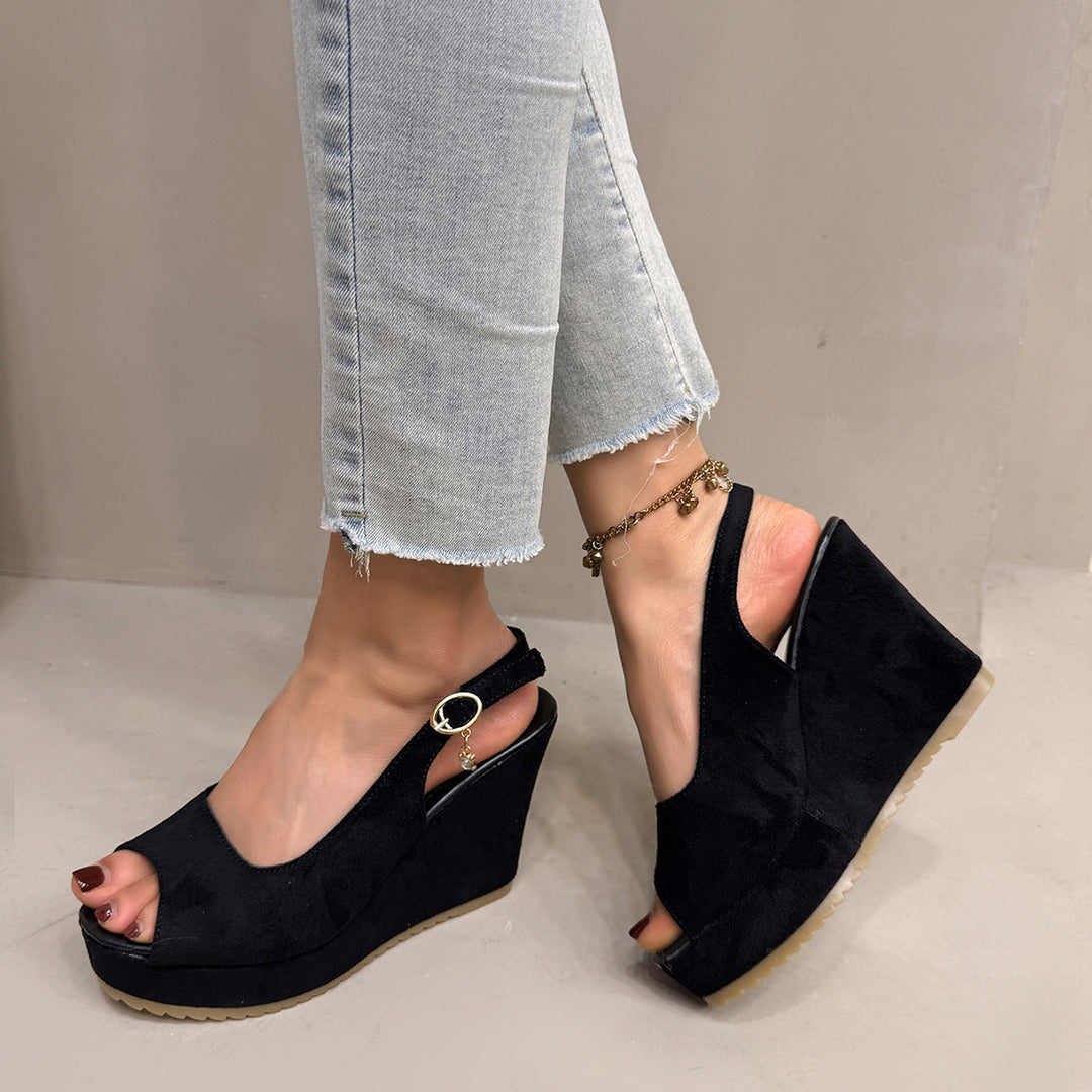 Damen Wedge-Pantoletten mit dekorativem Riemendesign und komfortabler Sohle Drune