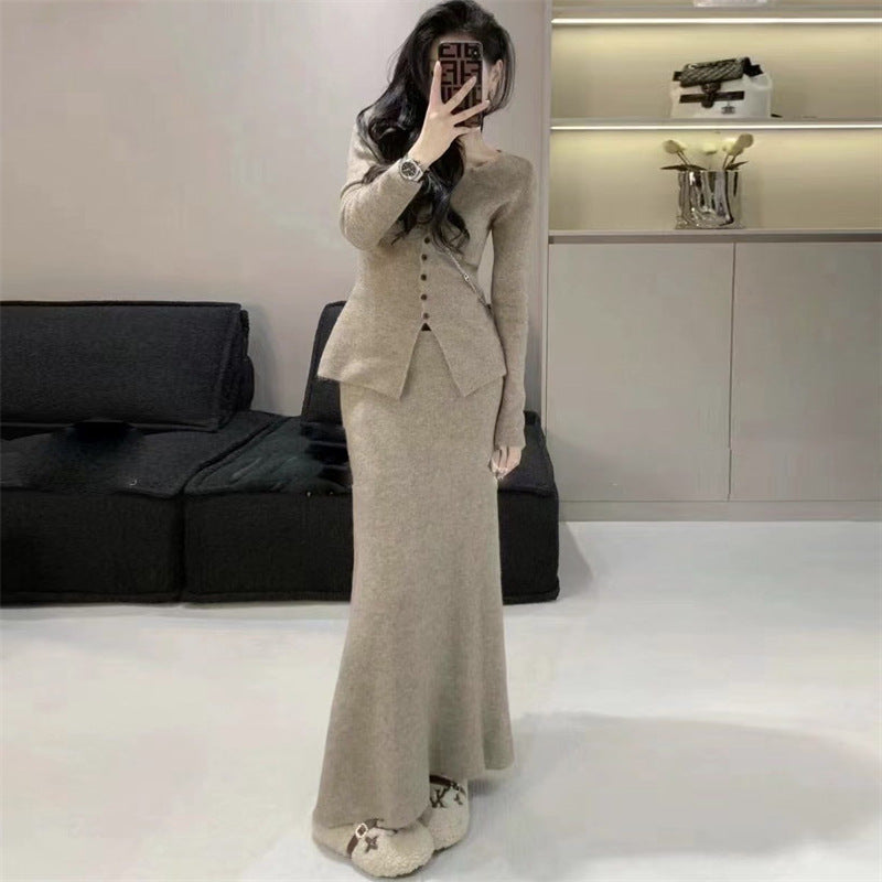 Damen elegantes Strickkleid mit femininer Silhouette und schickem V-Ausschnitt Drune