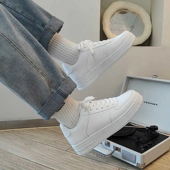 Damen Schnür-Sneaker aus hochwertigem Kunstleder mit rutschfester Sohle Drune