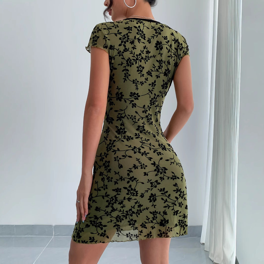Damen nan figurbetontes Minikleid mit tiefem V‑Ausschnitt, Chiffon‑Überzug und floraler Samtoptik Drune