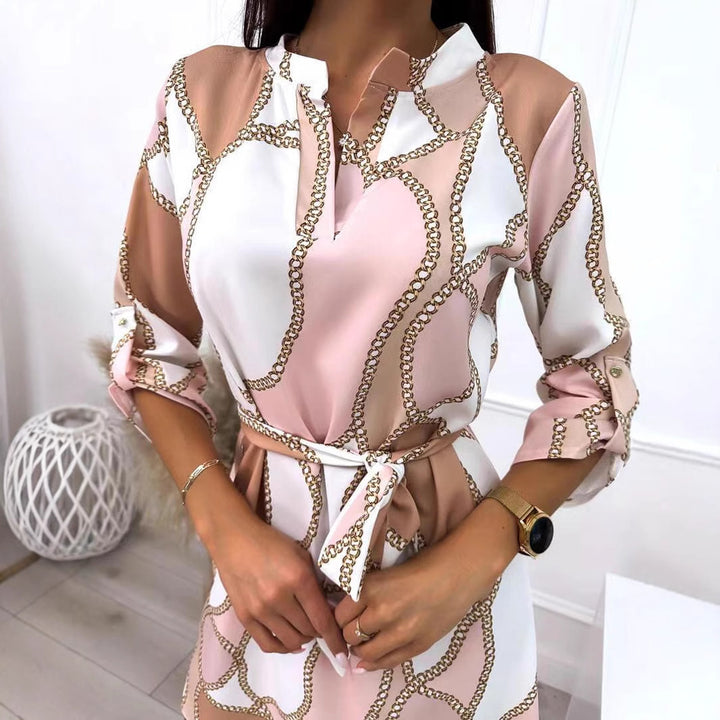 Damen nan locker fallendes Hemdblusen-Kleid mit Kettendruck, abnehmbarem Taillengürtel und krempelbaren Dreiviertelärmeln Drune
