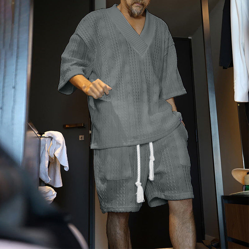 Herren lässiges Strandoutfit mit atmungsaktivem Oberteil und praktischen Shorts Drune