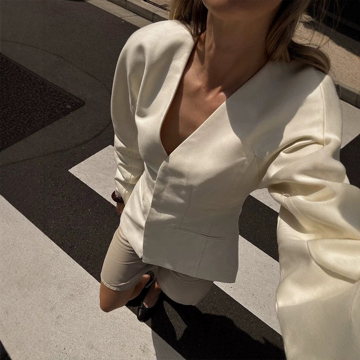 Damen Oversize-Blazer mit markanter Schulter und offener V‑Front Drune