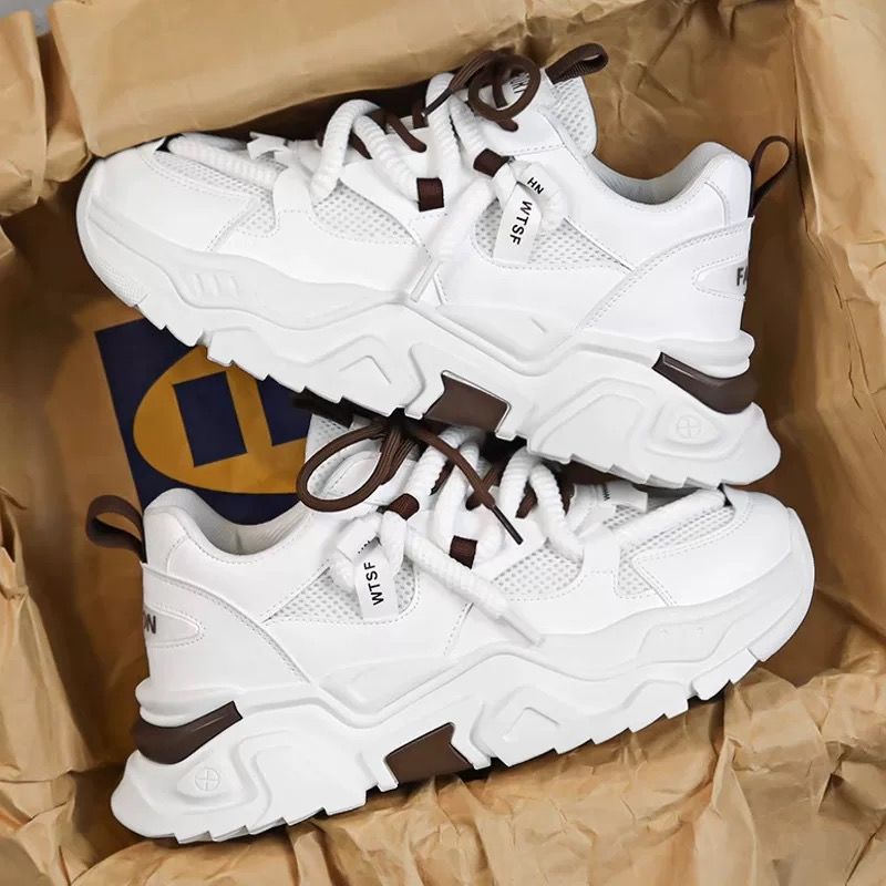 Damen Sportliche Chunky Sneakers mit innovativen Details Drune