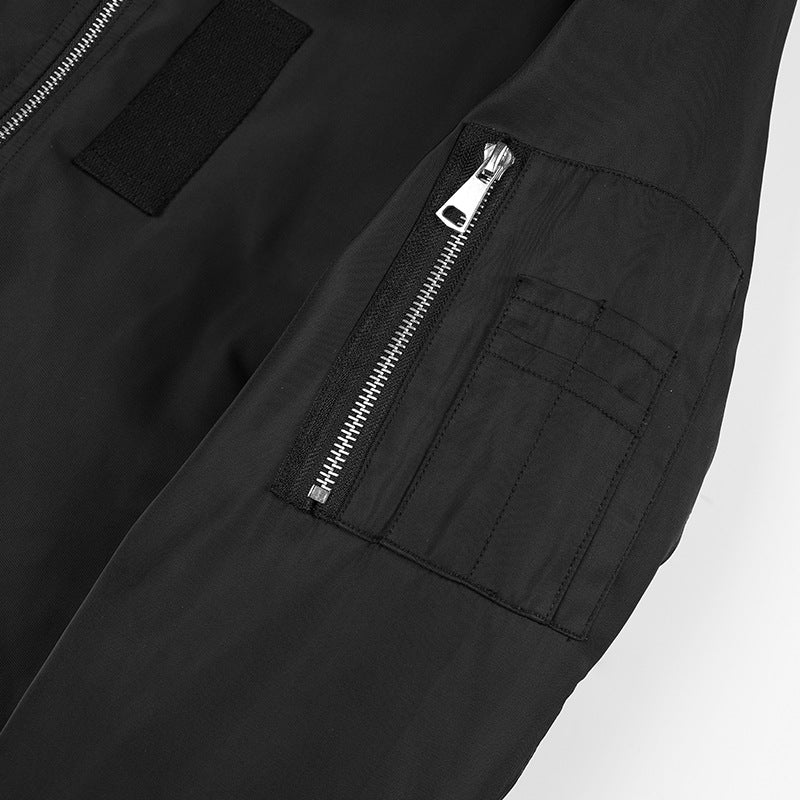 Herren Bomberjacke im Fliegerlook mit kontrastierender Innenfütterung, Ärmel‑Utilitytasche und elastischen Rippbündchen Drune