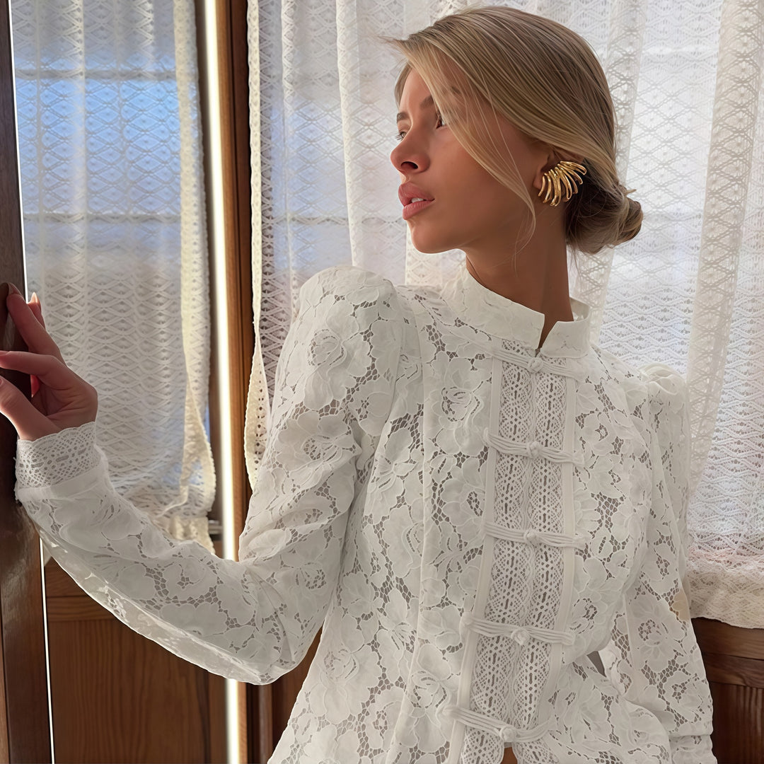 Damen Spitzen-Bluse mit feinen Rüschendetails und transparenten Ärmeln Drune