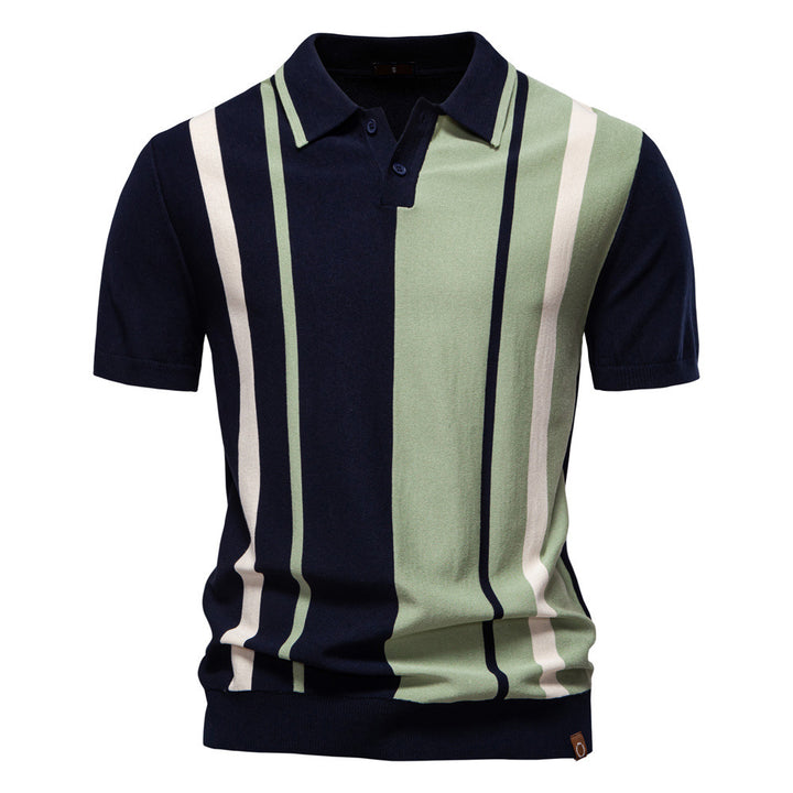 Herren nan retro-inspiriertes Strickpolo mit vertikaler Intarsienstruktur und offenem Kentkragen Drune