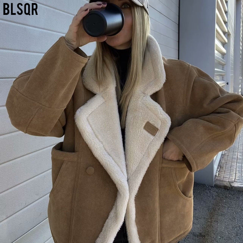Damen Kurzgeschnittene Fliegerjacke aus Veloursimitat mit Teddyfutter und großem Revers Drune