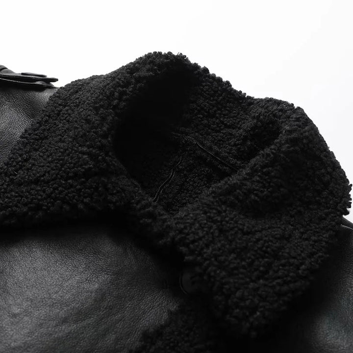 Damen nan kurzer Oversize Kunstleder-Mantel mit Teddybesatz Schalkragen und Wickelgürtel Drune