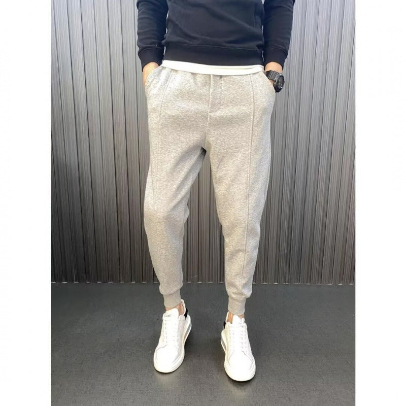 Herren Jogginghose mit tailliertem Tapered‑Schnitt, Bügelfalte und elastischen Bündchen Drune