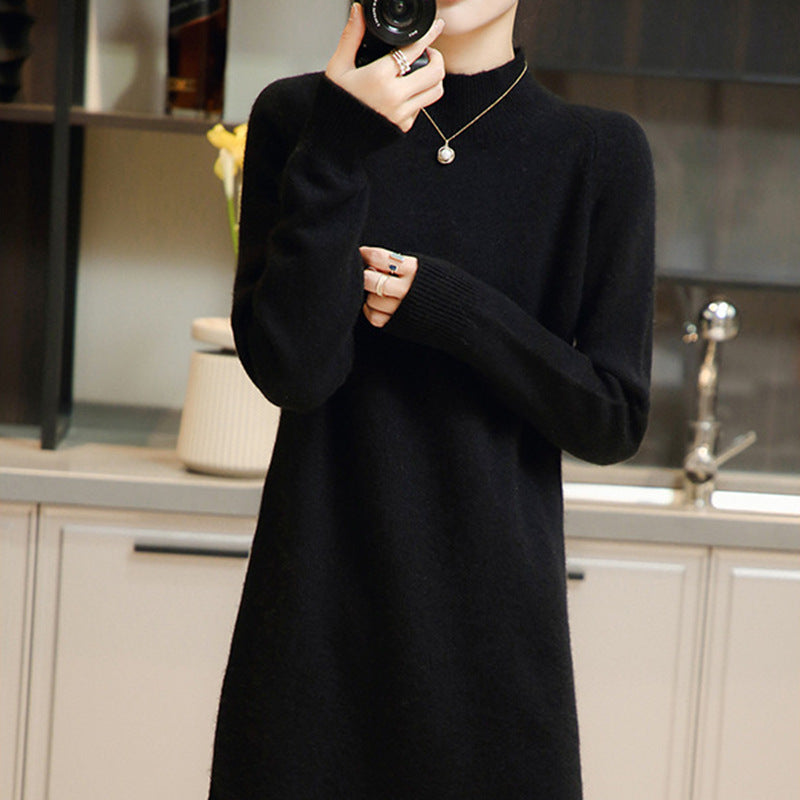 Damen Strickkleid mit hohem Kragen und weich fließendem Material Drune