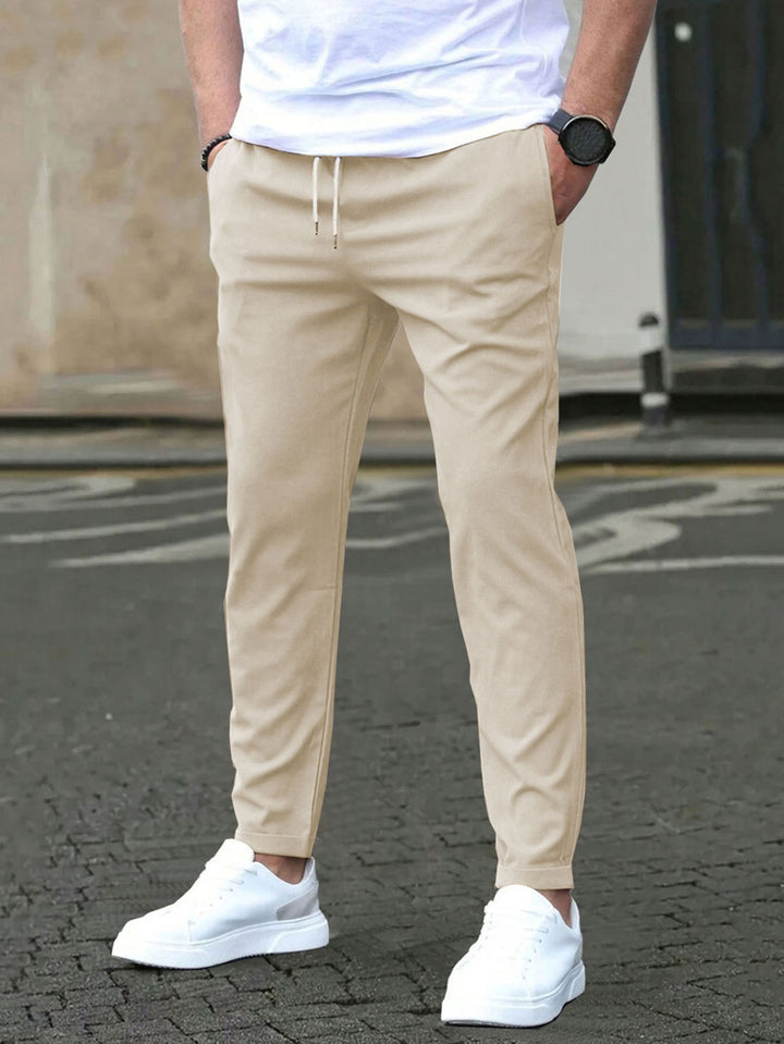 Herren Slim-Fit Jogginghose mit Kordelzug, Seitentaschen und schmalem Knöchelabschluss Drune