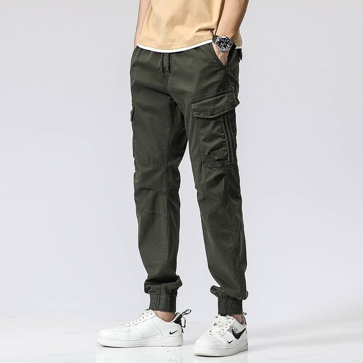 Herren Cargo-Joggerhose mit ergonomischen Kniepasse, elastischem Tunnelzugbund und großvolumigen Klappentaschen Drune
