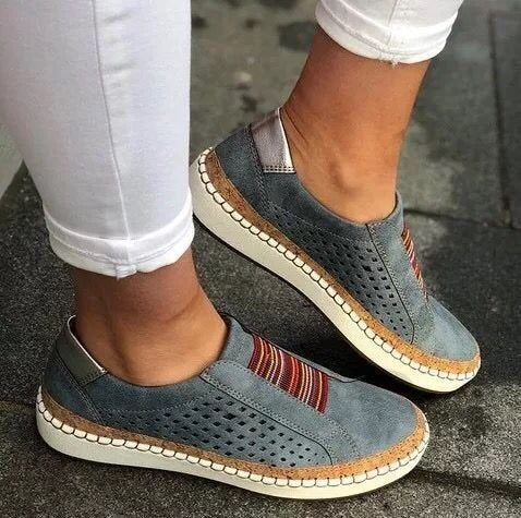 Damen perforierte Slipper-Sneaker mit Elastikeinsatz und Korkoptik-Plateau Drune