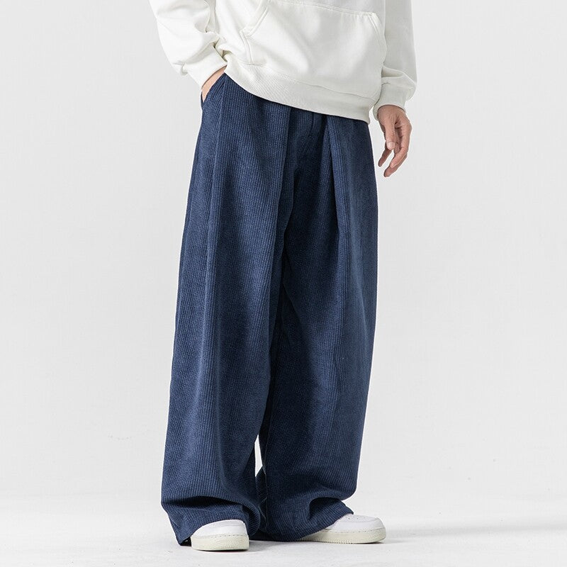 Herren Weite Cordhose mit Bundfalten und Relaxed-Silhouette Drune