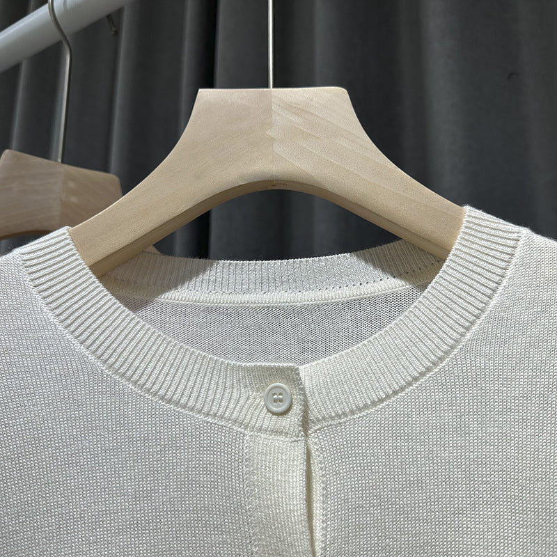 Damen Feiner Rundhals-Feinstrick-Cardigan mit schmaler Silhouette & verlängerten Bündchen Drune