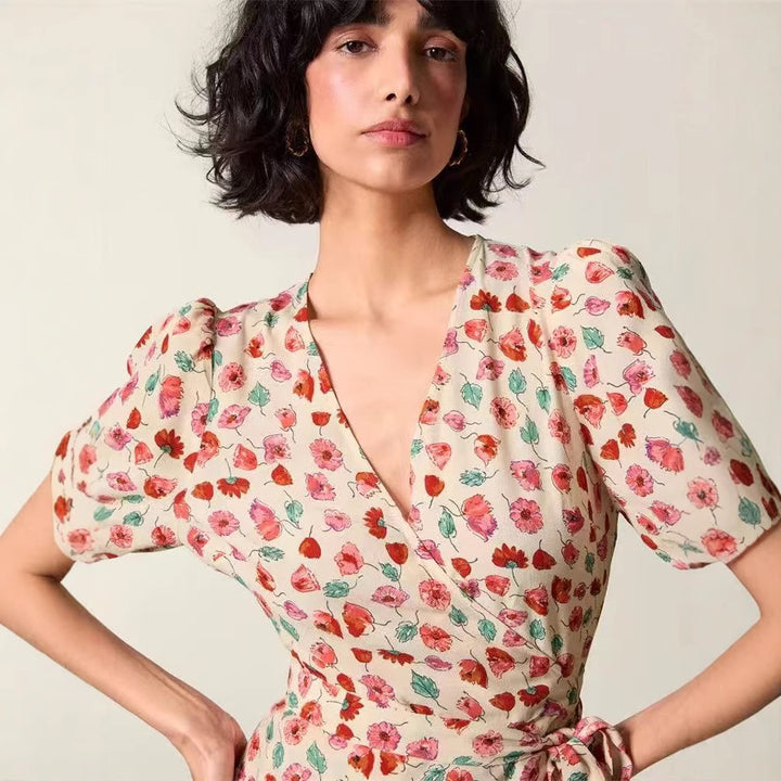Damen Wickelkleid mit charmantem Blumenmuster und femininen Puffärmeln Drune