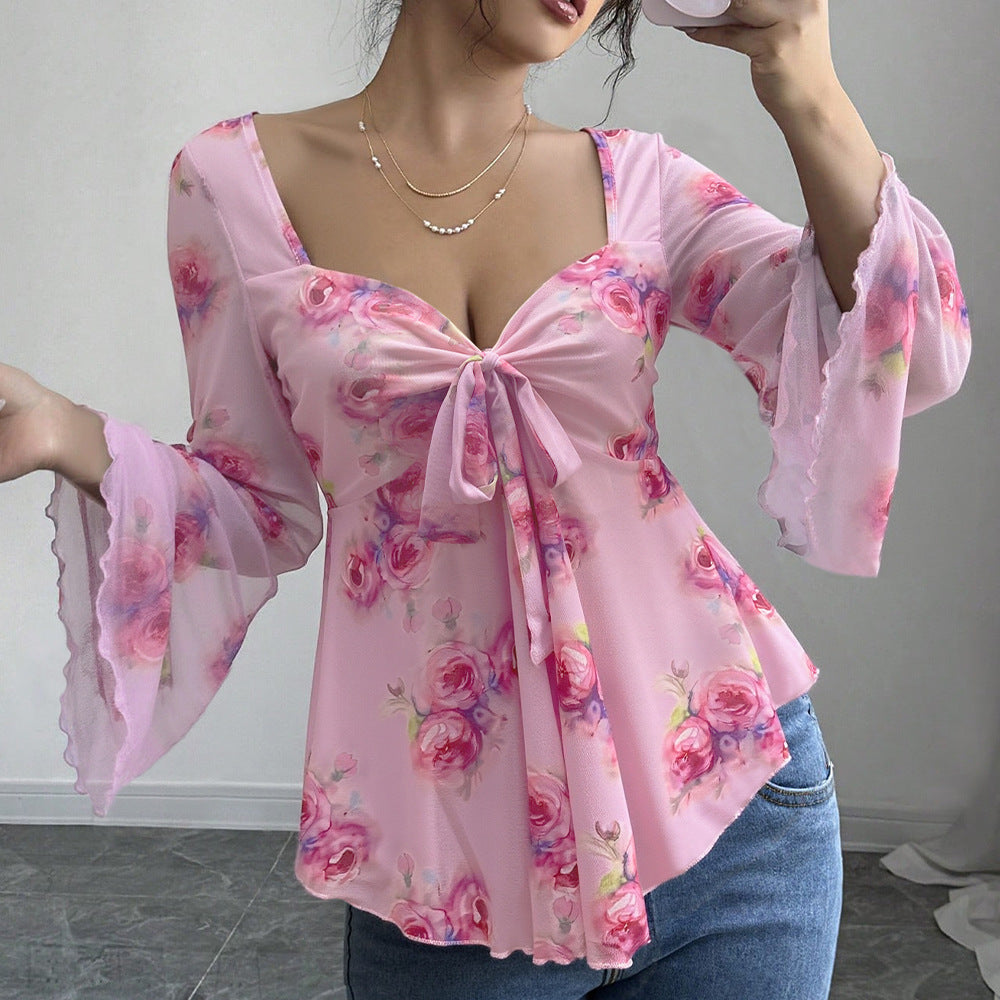 Damen florales Chiffon-Top mit Bindeschleife, Herzausschnitt, ausgestellten Glockenärmeln und tailliertem Schößchen Drune
