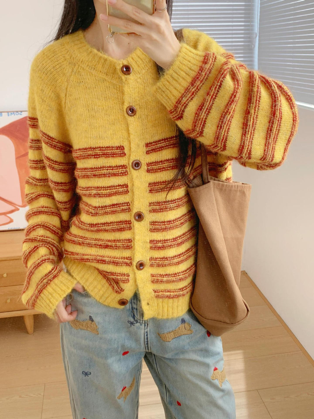 Damen gemütliche Strickjacke mit kontrastierenden Streifen und großen Knöpfen Drune