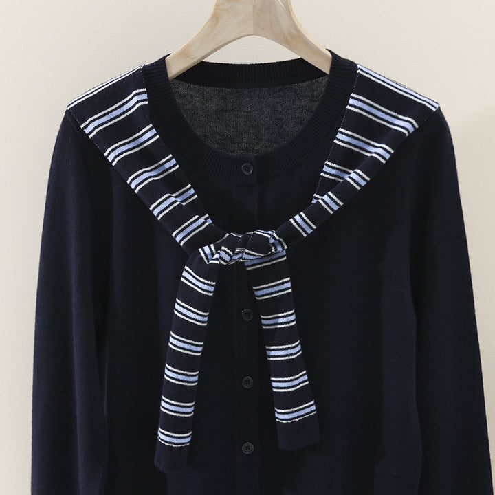 Damen Feiner Button-Cardigan mit maritimem Schultertuch-Detail aus leichtem Feinstrick Drune