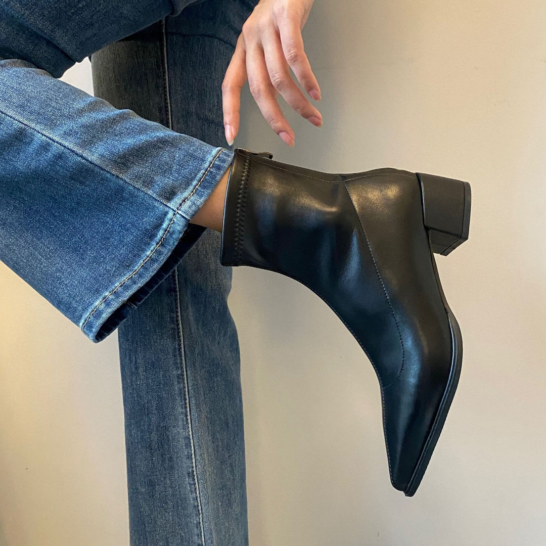 Damen Knöchelhohe Leder-Ankleboots mit spitzer Kappenform und sculpted Blockabsatz Drune