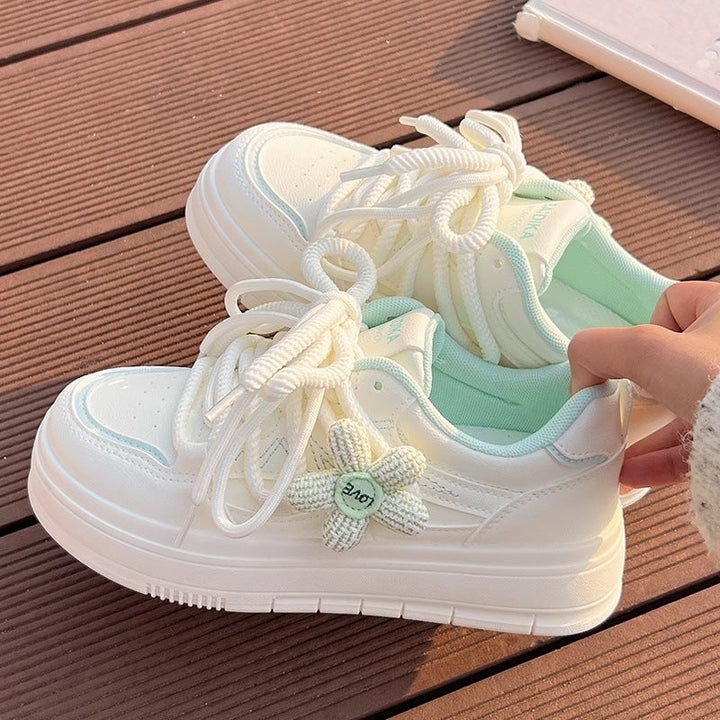 Damen Trendige Sneakers mit blumigen Akzenten und dämpfender Sohle Drune