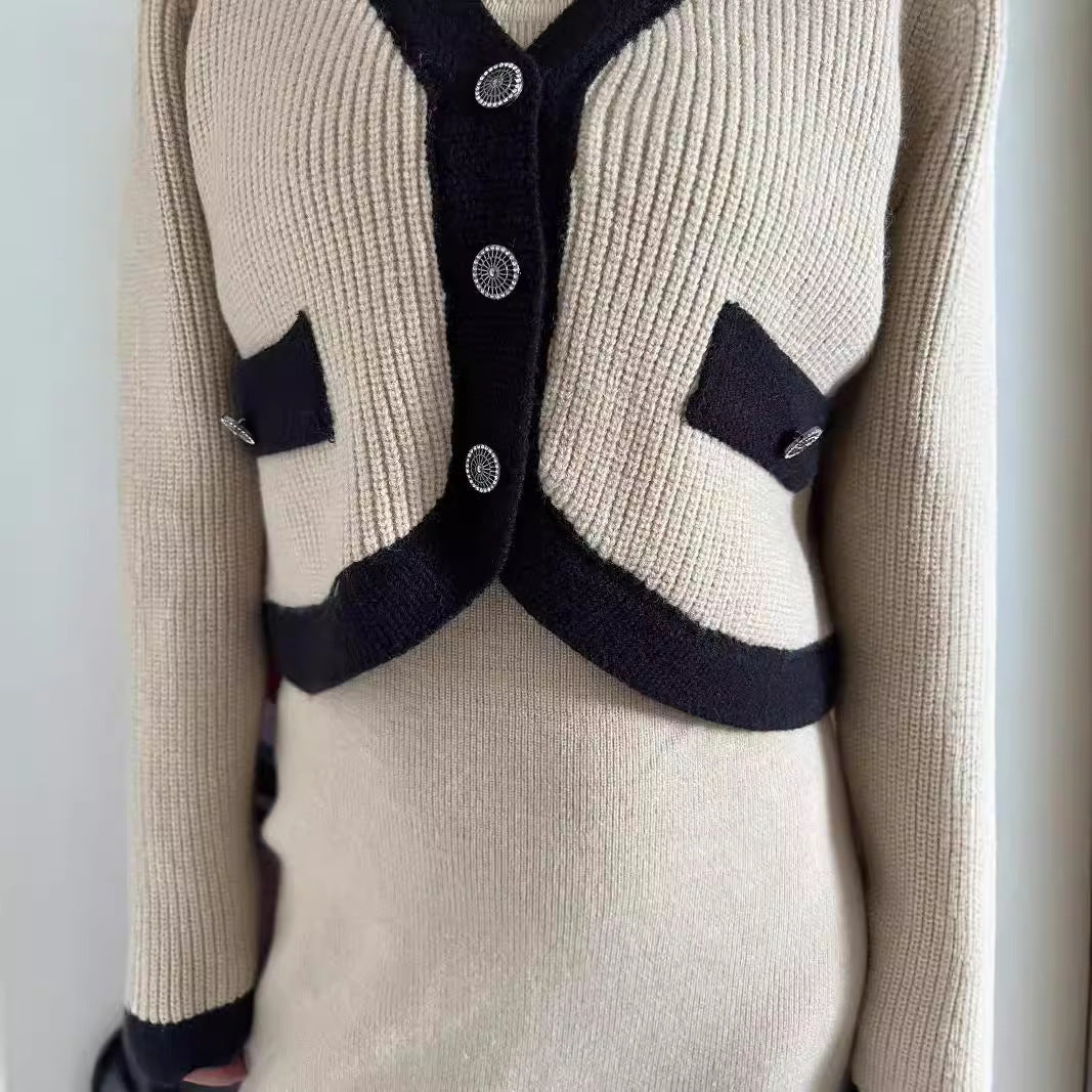 Damen modische Strickjacke mit Kontrastdetails und großen Knöpfen Drune
