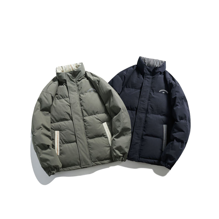 Unisex Kurz geschnittene wattierte Pufferjacke mit hohem Stehkragen und gestreiften Taschenblenden Drune