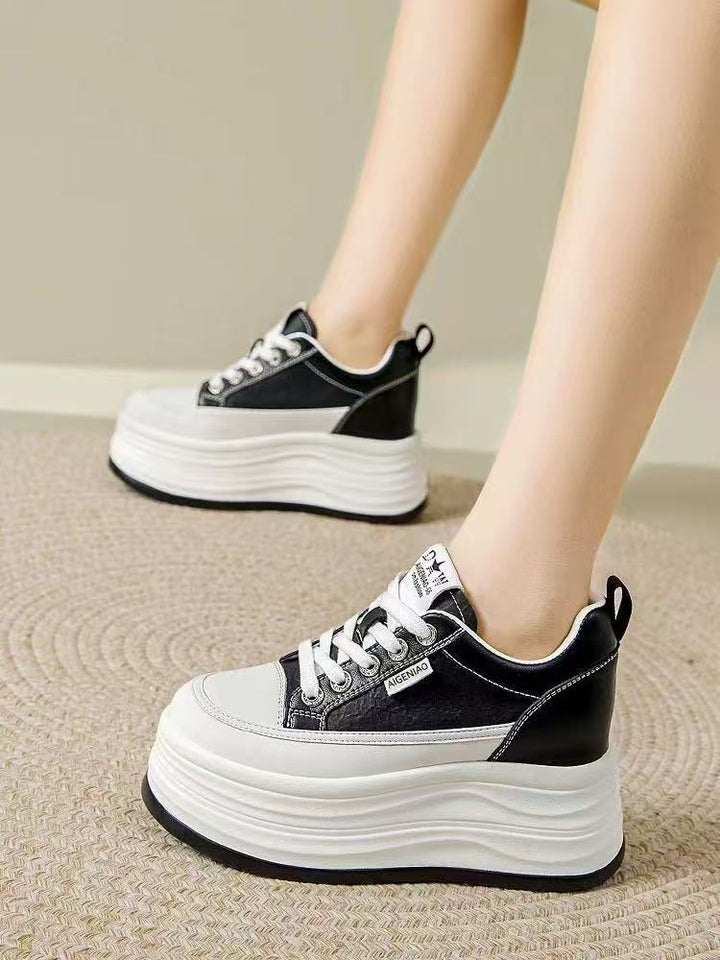 Damen Plateau Sneaker mit eleganter Silhouette und dämpfender Sohle Drune