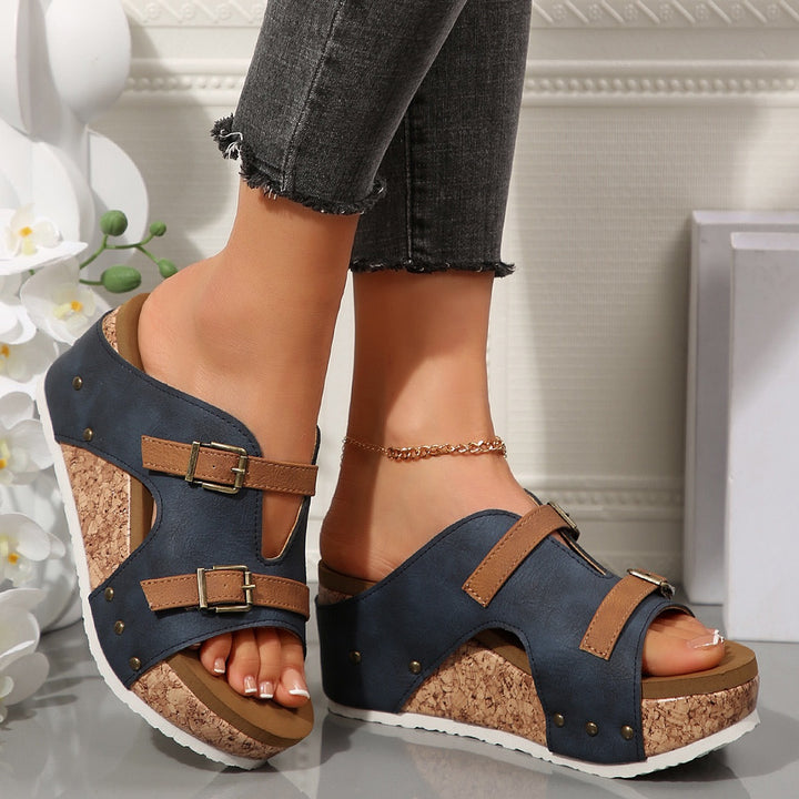 Damen Keil-Pantolette mit Korkplateau, verstellbaren Doppelriemen und gepolstertem Komfortfußbett Drune