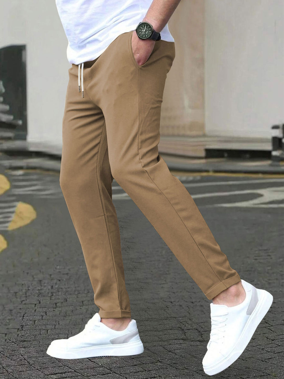 Herren Slim-Fit Jogginghose mit Kordelzug, Seitentaschen und schmalem Knöchelabschluss Drune