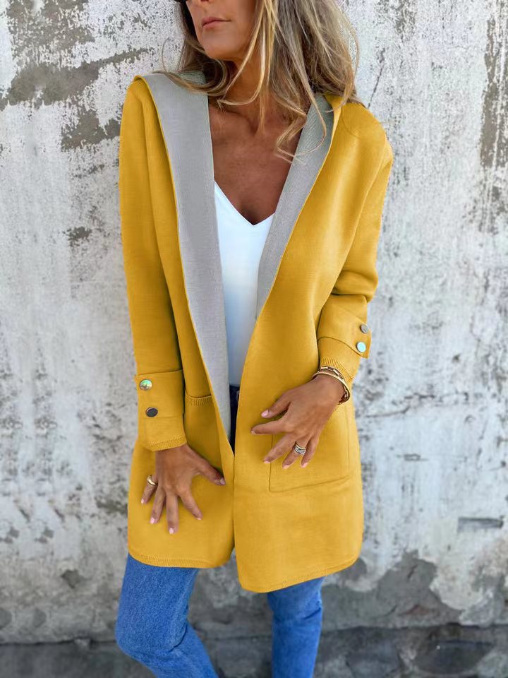Drune | Strickjacke mit Kapuze Weiche Strickware Lockere Passform Kontrastbesatz Taschen
