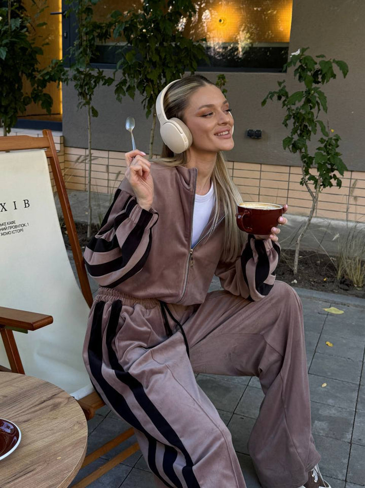 Damen sportlicher Velours-Jogginganzug mit hochgezogenem Kragen und elastischem Bund Drune