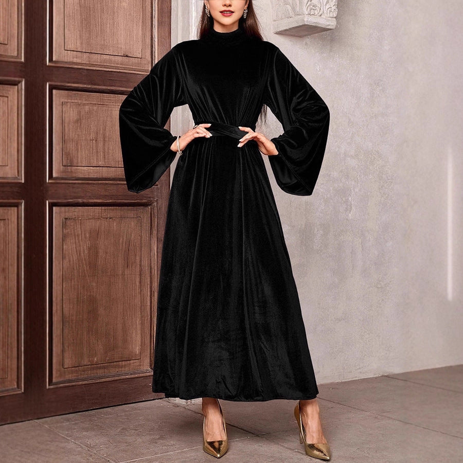 Damen Maxikleid aus Samt mit Stehkragen, weitem Glockenärmel und Taillengürtel Drune